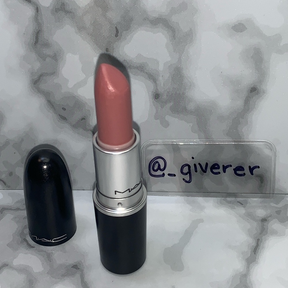 LN SOFT SAVOUR Lustre Lipstick MAC